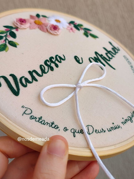 Porta Alianças Bordado a Mão Personalizado