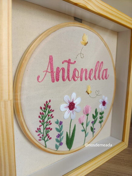 Enfeite Porta Maternidade Bordado a Mão Personalizado