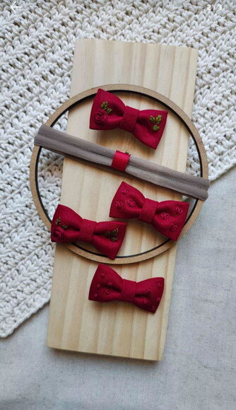 Kit 4 Laços de Cabelo Vermelho Bordado a Mão