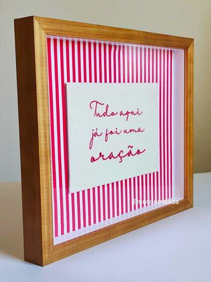 Quadro Decorativo Bordado a Mão 30cm X20cm