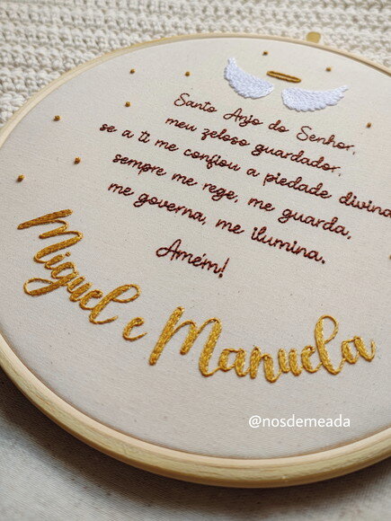 Quadro Enfeite Santo Anjo Bordado a Mão c Nome Personalizado