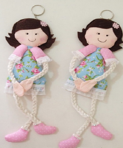 Boneca Chaveiro para Lembrancinha