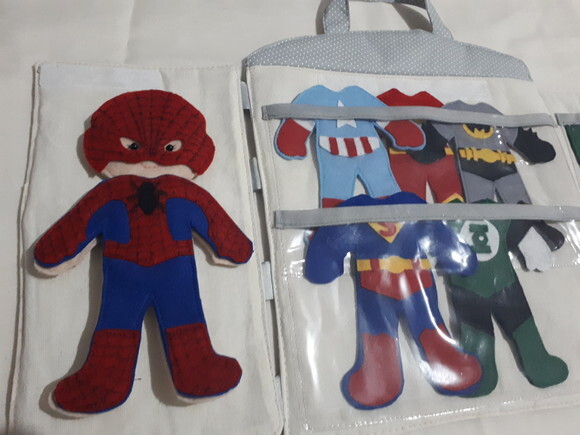 Boneco Troca Roupa Super Heróis