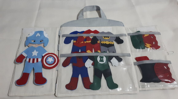 Boneco Troca Roupa Super Heróis