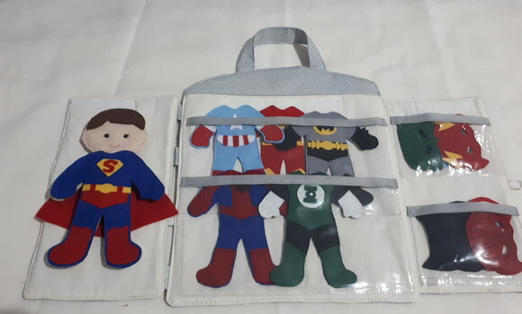 Boneco Troca Roupa Super Heróis