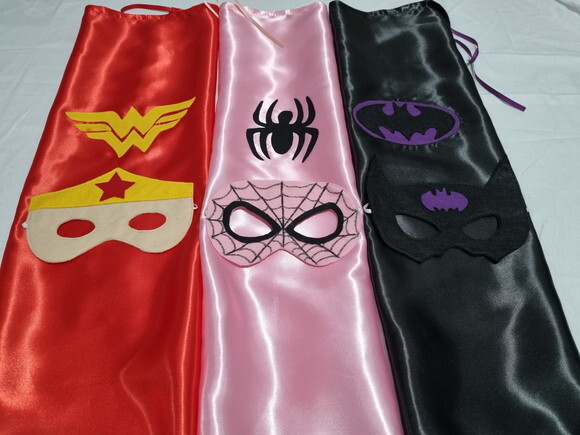 Kit Capa e Máscara Heroínas