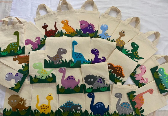 Sacolinha Surpresa Dinossauro