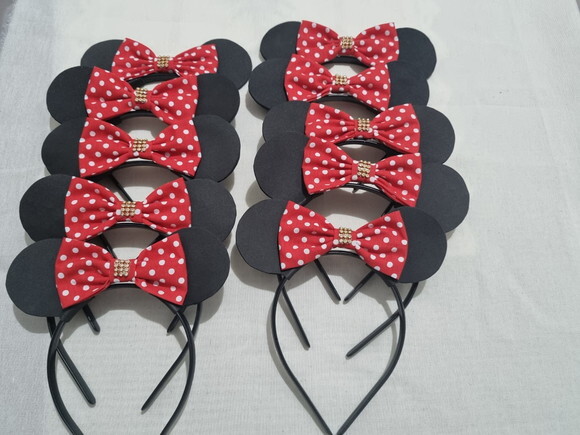 Tiara ou Gravata Minnie ou Mickey Lembrancinha