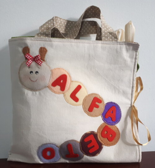 Alfabeto Centopéia com Painel Bolsa