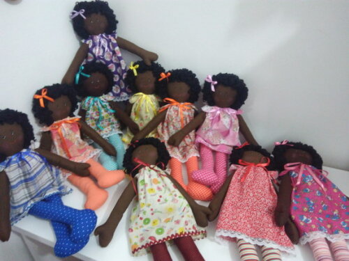 Boneca de Pano Negra