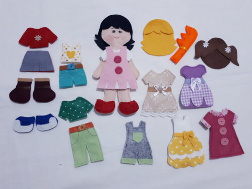 Boneca Troca Roupa