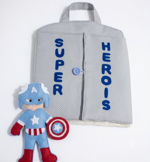 Boneco Troca Roupa Super Heróis