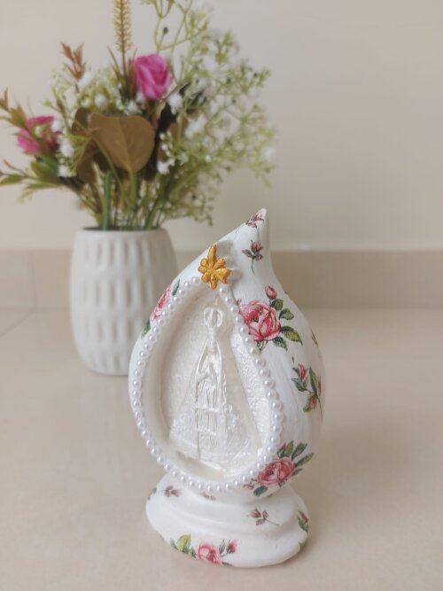 Nossa Senhora Aparecida na gota 14cm flor rosa decoupage