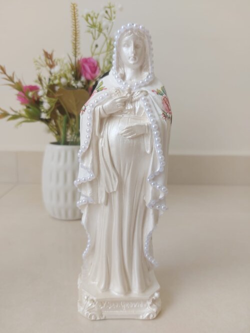 Nossa Senhora Grávida 20cm flores rosa gesso