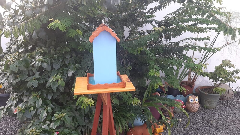 Casinha Comedouro para Pássaros em Madeira | Eu Criativo