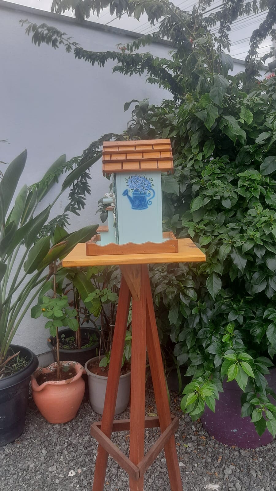 Casinha Comedouro para Pássaros Verde em Madeira Pintada à Mão