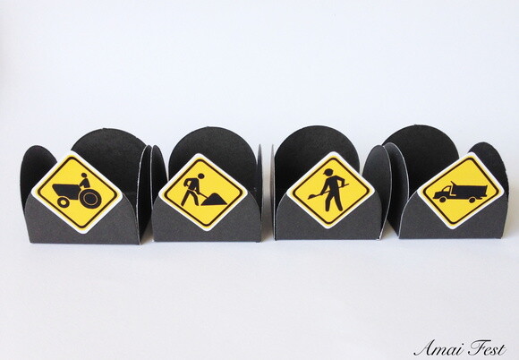 50 Forminhas - Placas de Obras