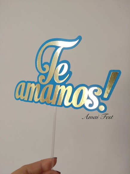 Topo de Bolo com Lamicote Dourado