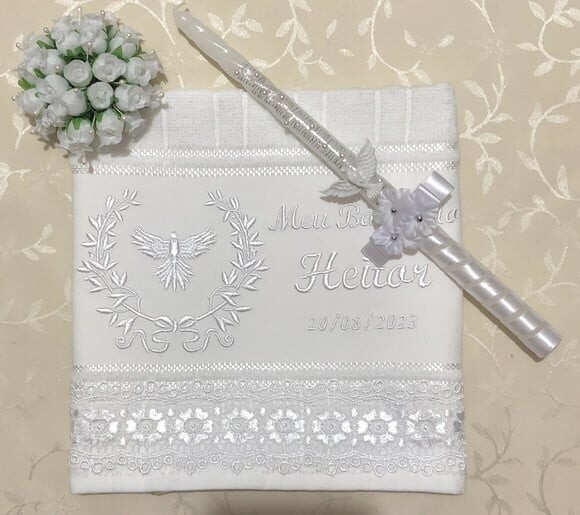 Lembrancinha de Batizado Vela e Toalha