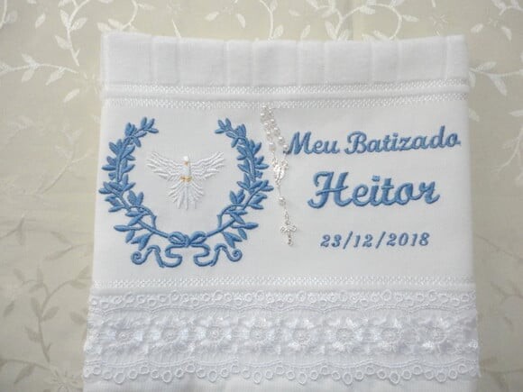 Toalha para Batizado Bordada