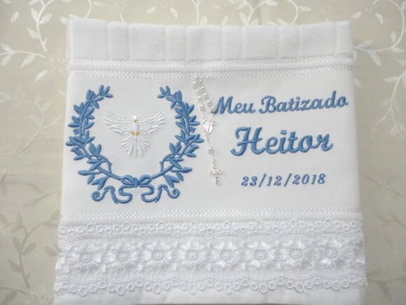 Toalha para Batizado Bordada