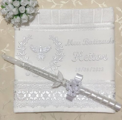 Lembrancinha de Batizado Vela e Toalha