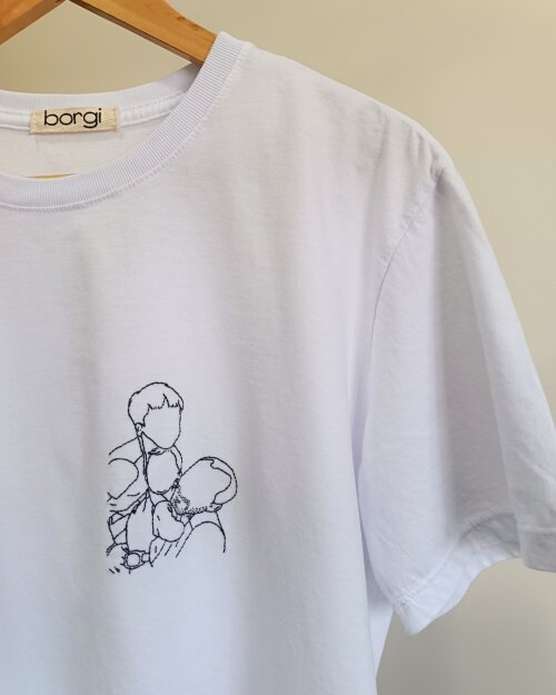 Camiseta Personalizada com Foto Bordada à Mão - Presente Afetivo
