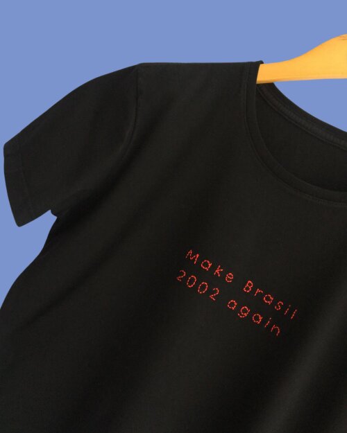 Camiseta Bordada - Personalizada com Frase