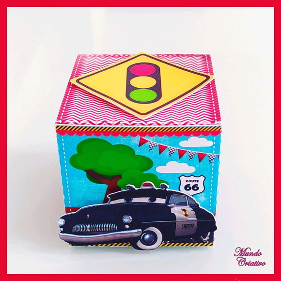 Caixa Cubo Relâmpago McQueen