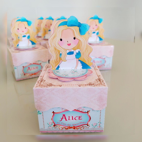Caixa Festa Alice no País das Maravilhas