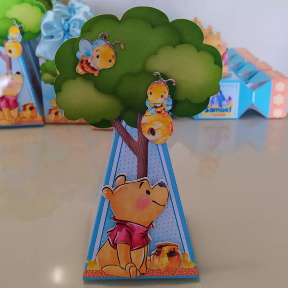 Caixa Pirâmide Ursinho Pooh