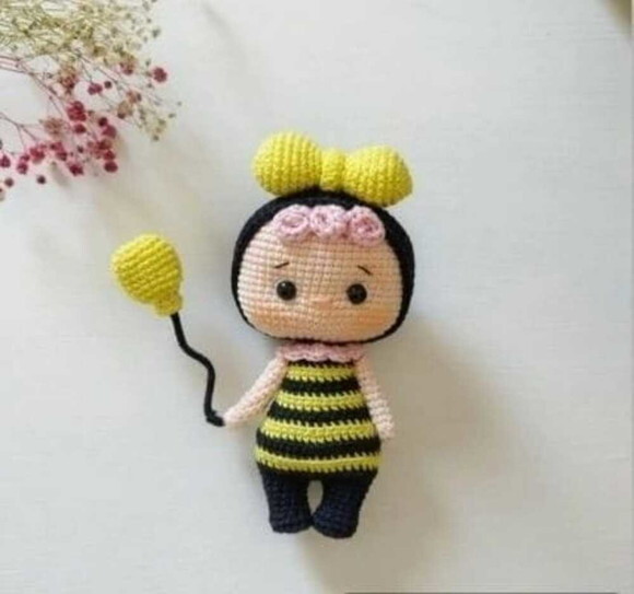 Receita Boneca Abelha Amigurumi