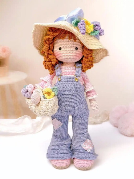 Receita Boneca de Chapeu Amigurumi