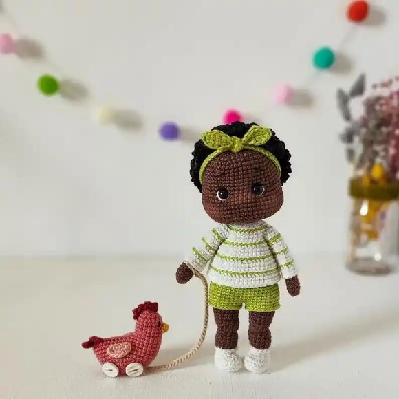 Receita Boneca e Frango Amigurumi