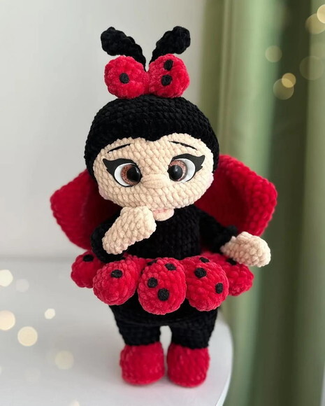 Receita Boneca Joaninha Amigurumi