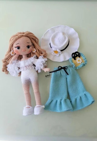 Receita Boneca Troca de Roupa Amigurumi