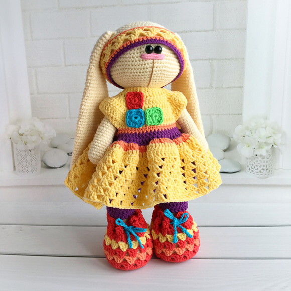 Receita Coelha Colorida Amigurumi