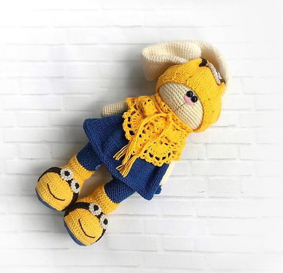 Receita Coelho Minion Amigurumi