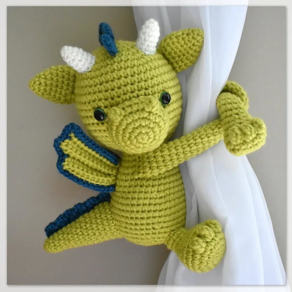 Receita Dragão Segura Cortina Amigurumi