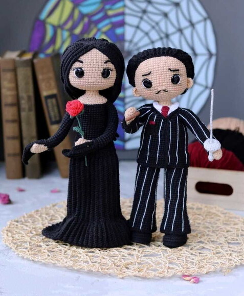 Receita Familia Adams Amigurumi