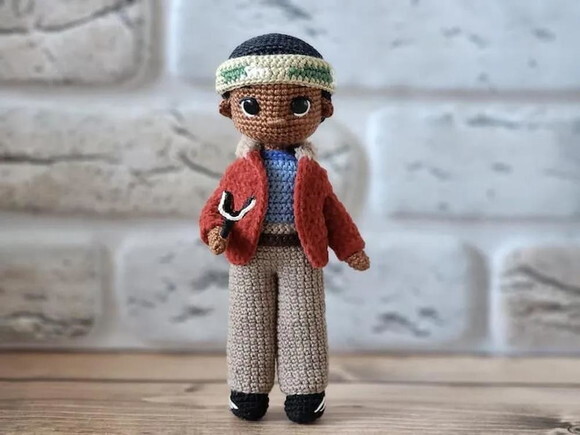 Receita Lucas Stranger Things Amigurumi (2)