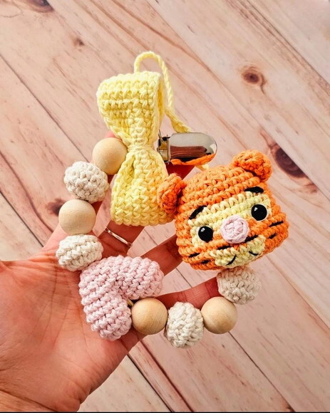 Receita Prendedor de Chupeta Tigrão Amigurumi