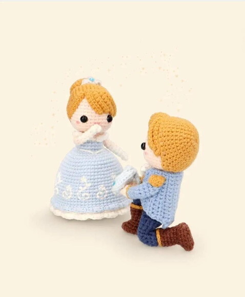 Receita Princesa e Princepe Reversivel Amigurumi