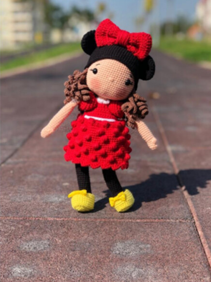 Receitas em PDF- Boneca Amigurumi