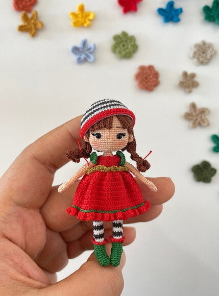 Receita Boneca Mini Amigurumi