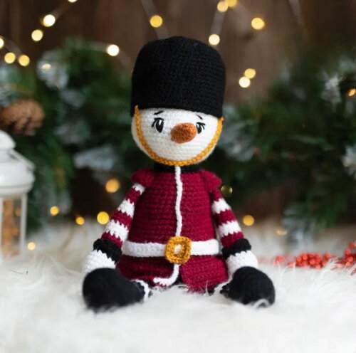 Receita Boneco de Neve Soldadinho Amigurumi