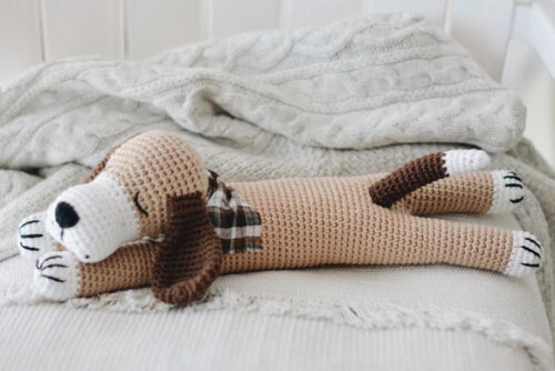Receita Cachorro Deitado Amigurumi