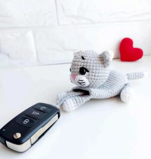 Receita Gatinho Prendedor de Chave Amigurumi