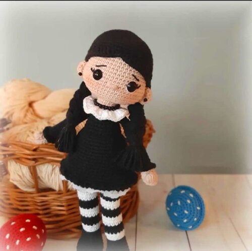 Receita Wandinha Amigurumi