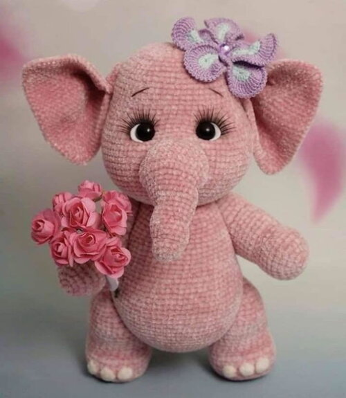 Receitas em PDF- Elefante rosa Amigurumi